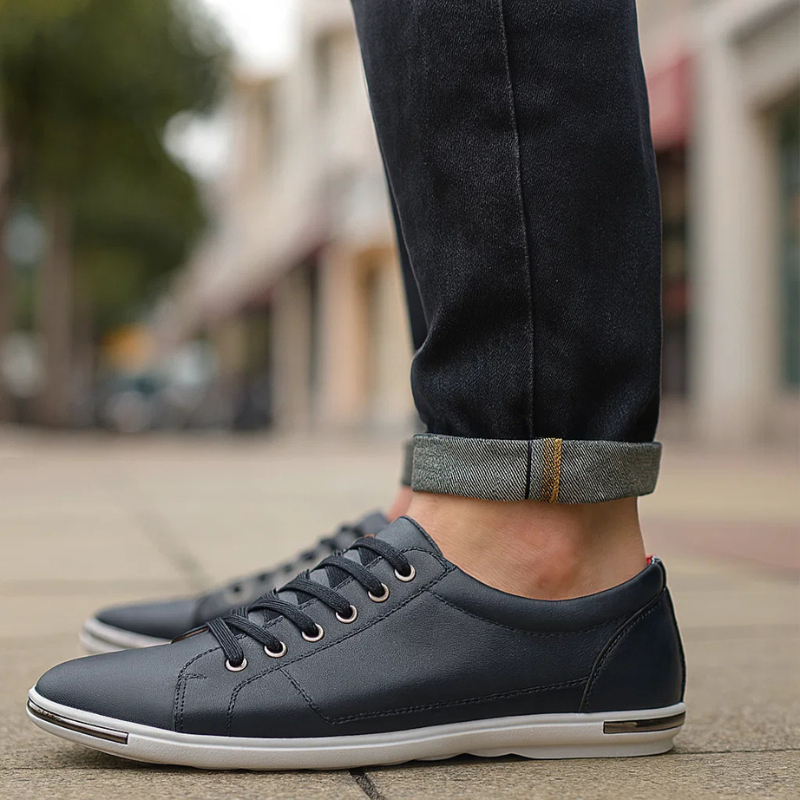 GRAYSON | Leather sneaker with cushioned insole
