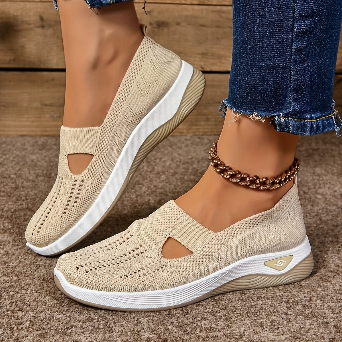 ELARA | Sneaker with orthopedic support