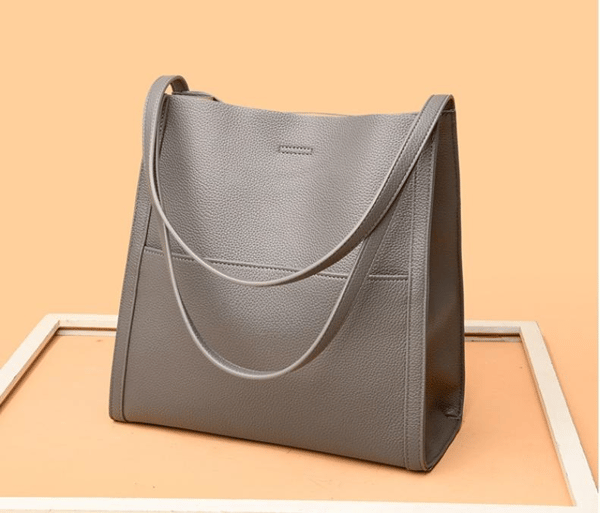 CLARA | Leather shoulder bag