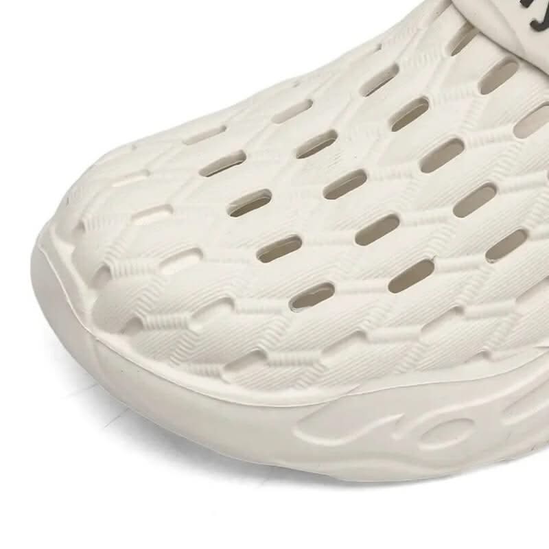 ARTHUR | Clogs with adjustable strap