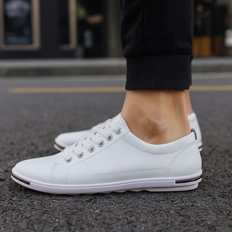 GRAYSON | Leather sneaker with cushioned insole