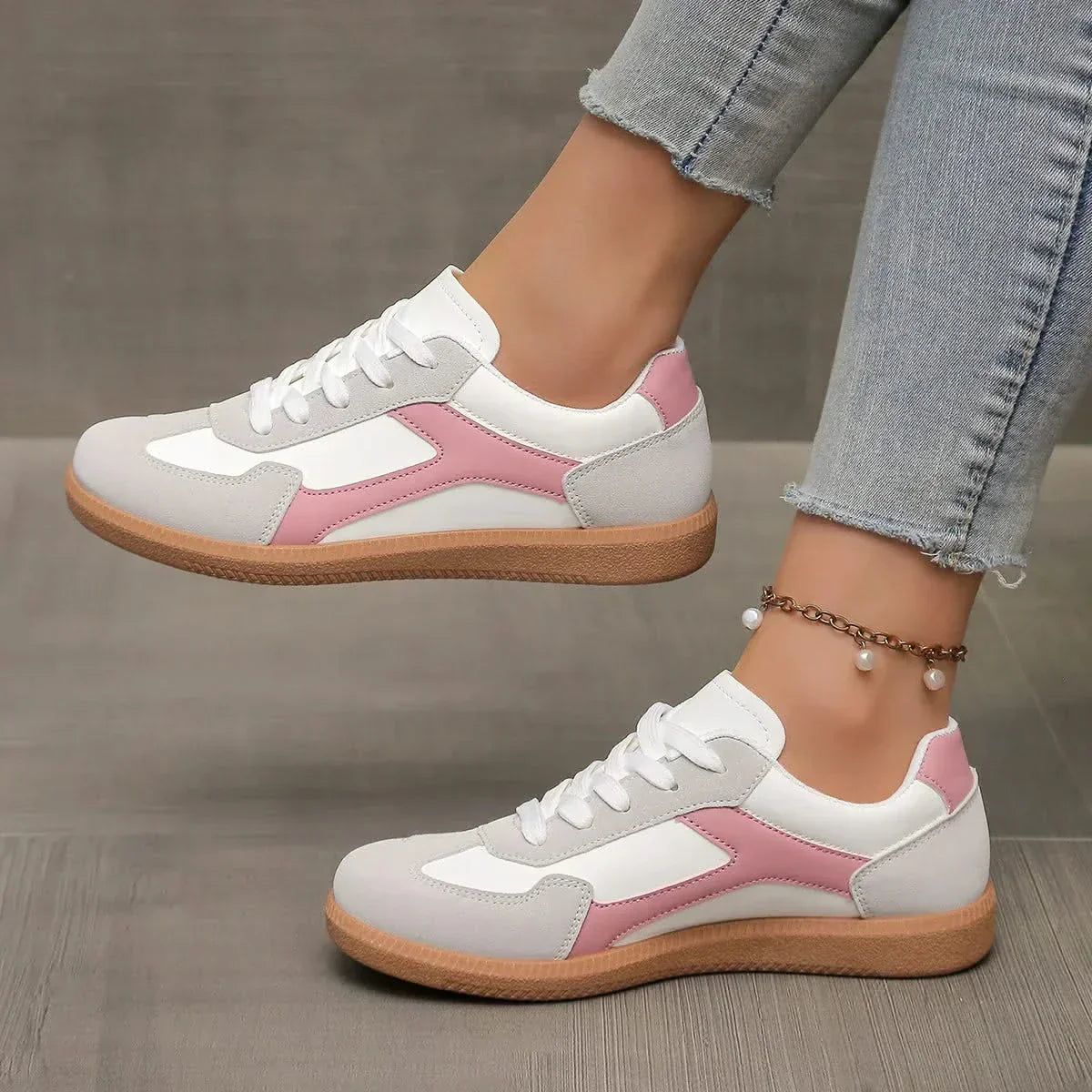 CELESSE | Sneakers with gum sole