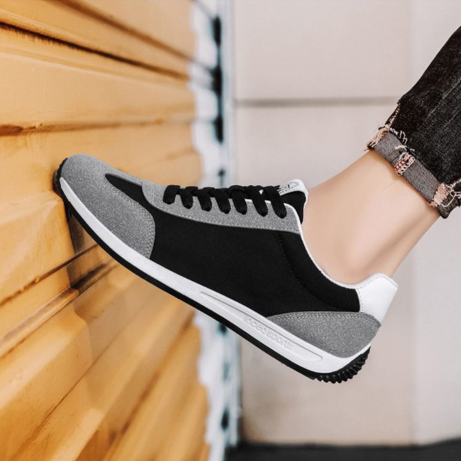 LYON | Retro sneaker with suede panels