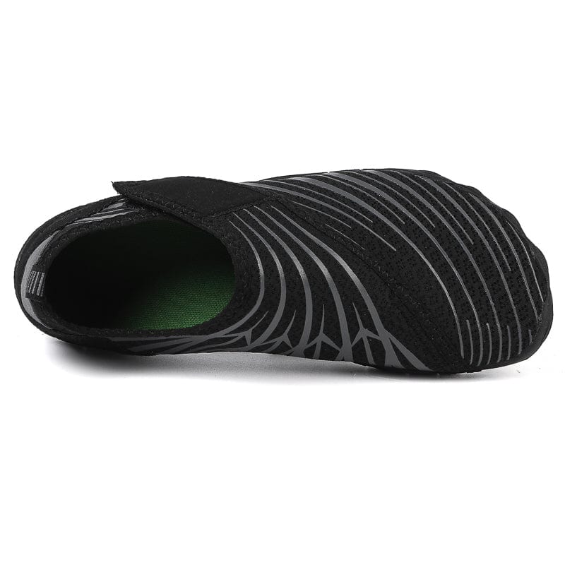 SOLYN | Slip-on sports shoe with ribbed detailing