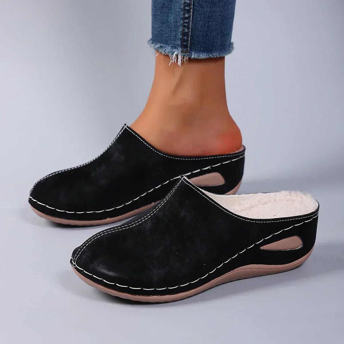 ELENA | Orthopaedic slippers with cushioned footbed