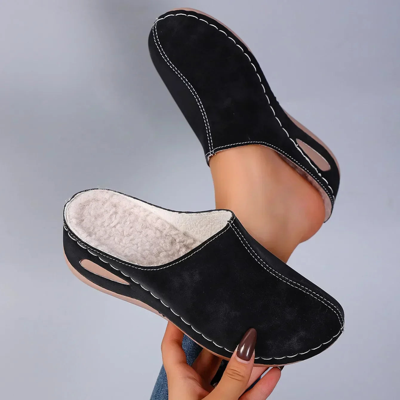 ELENA | Orthopaedic slippers with cushioned footbed