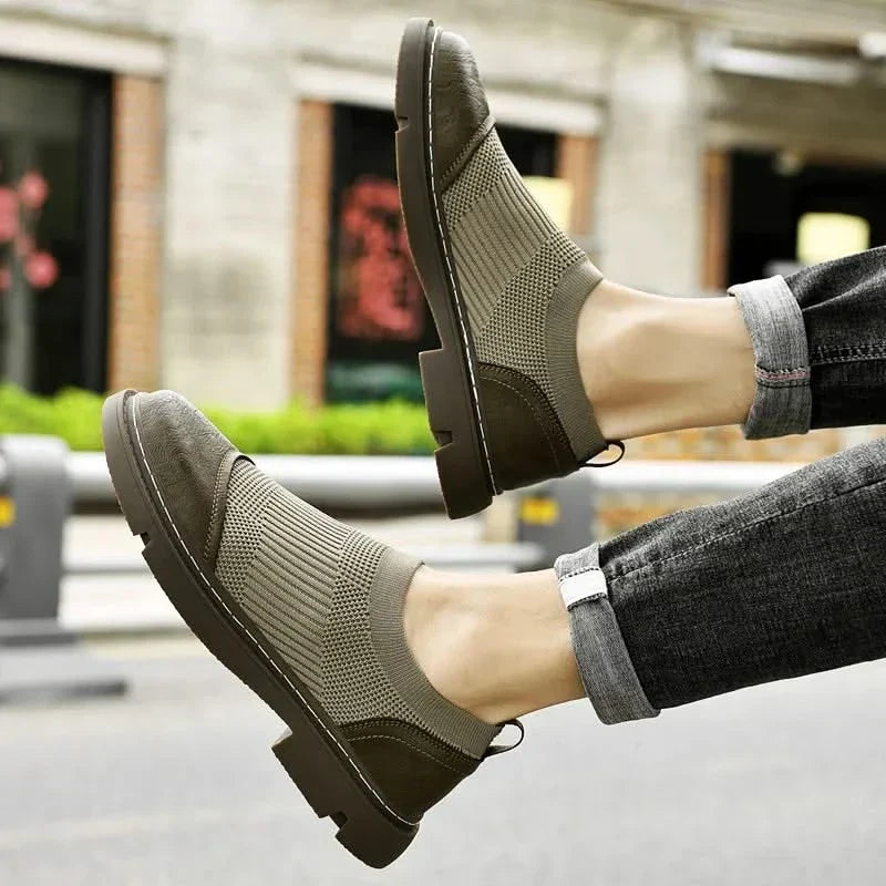 BLACKTHORNE | Mesh trainer with hand-finished detail