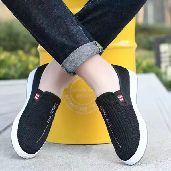 BROMLEY | Everyday trainers with non-slip sole