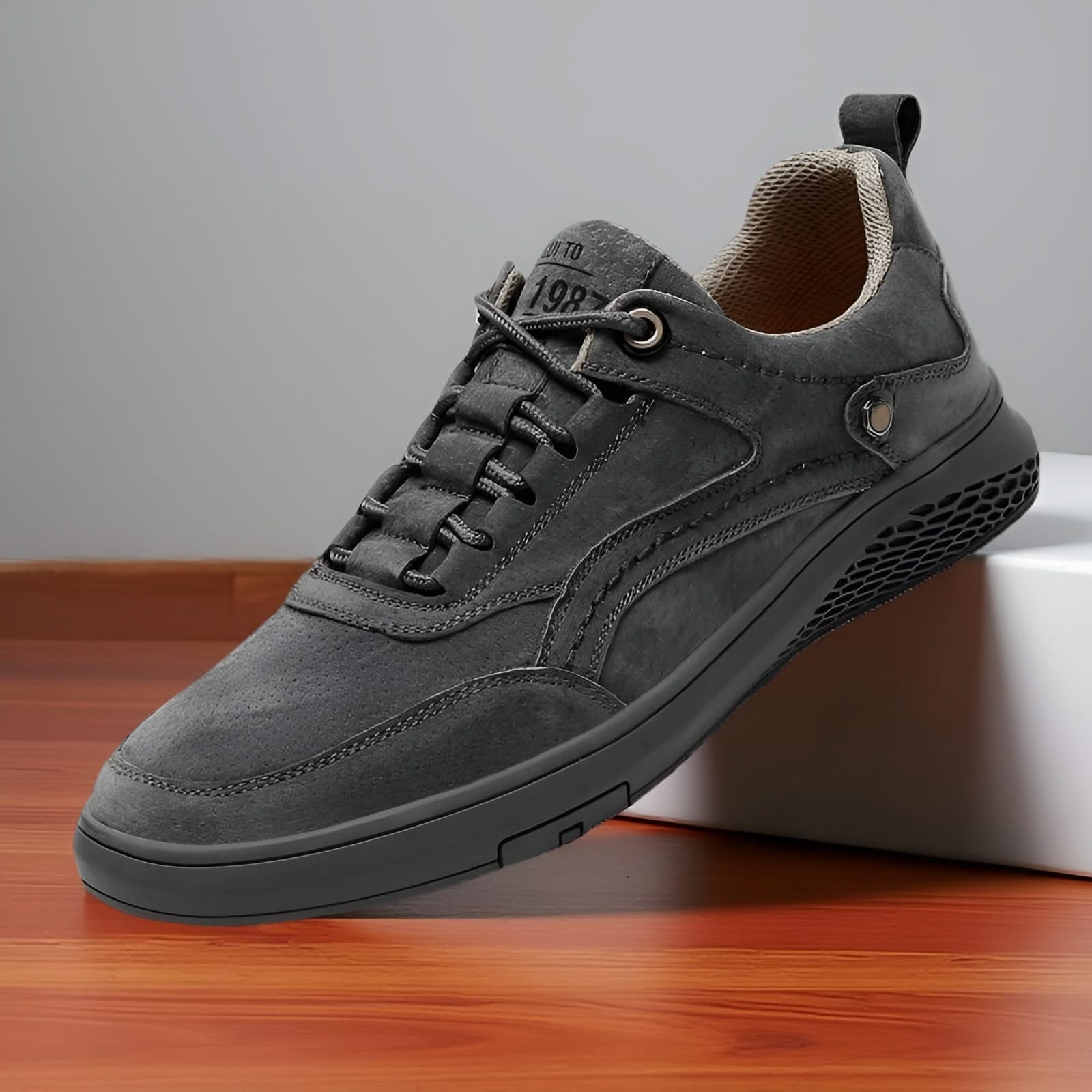 COLTON | Sneaker with suede upper