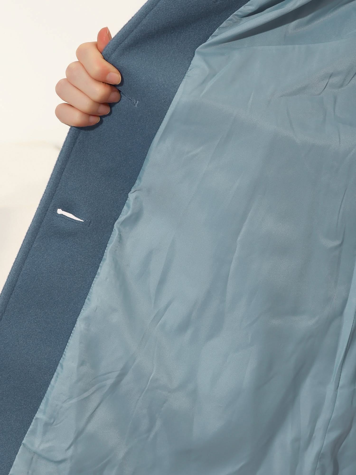 AVELINE | Trench coat with fit-and-flare silhouette