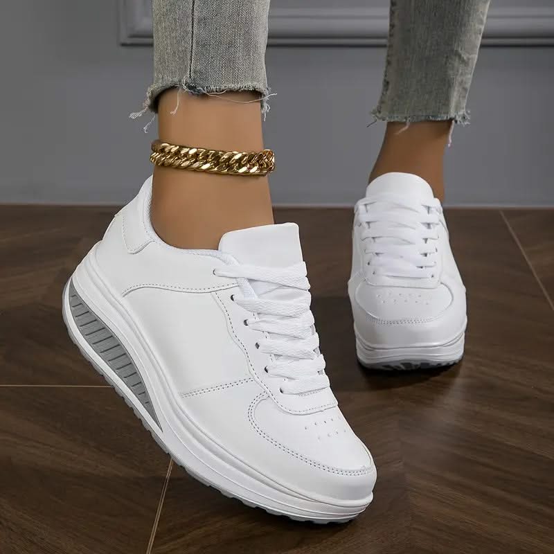 CHLOE | Platform lace-up sneakers