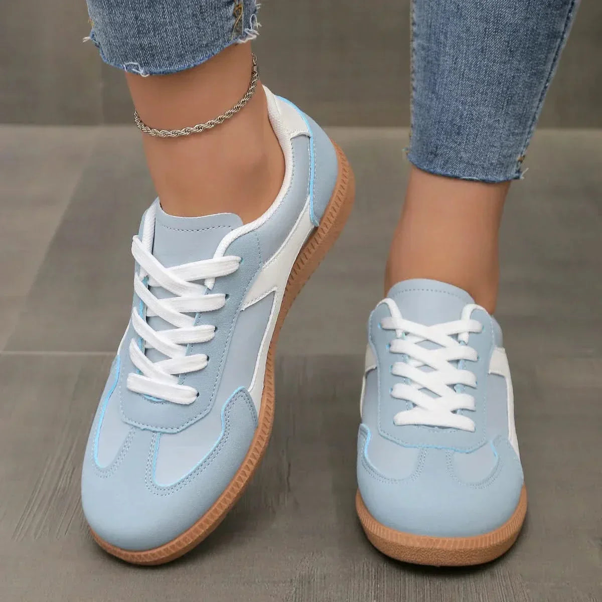 CELESSE | Sneakers with gum sole
