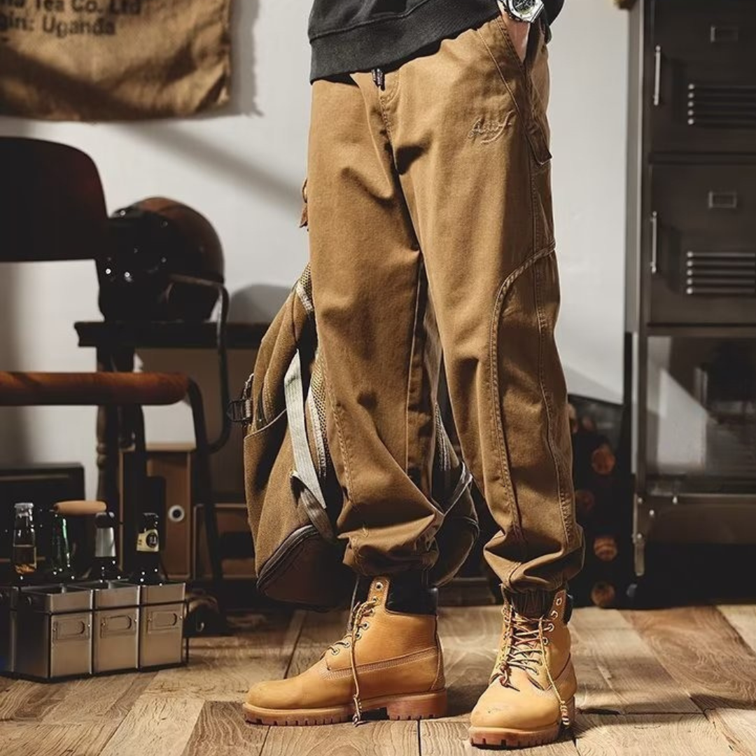 AARON | Cargo pants with utility pockets