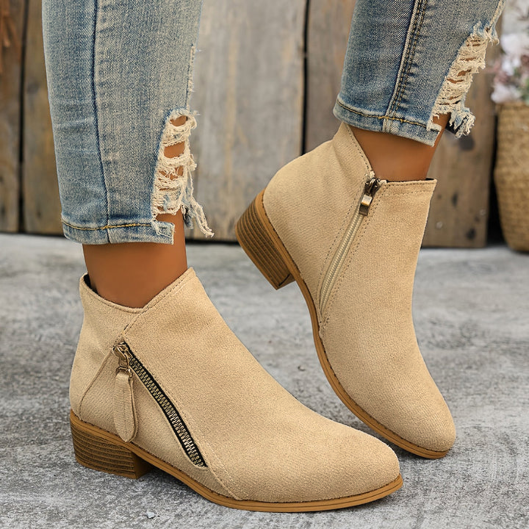 CALVERA | Boots with block heel