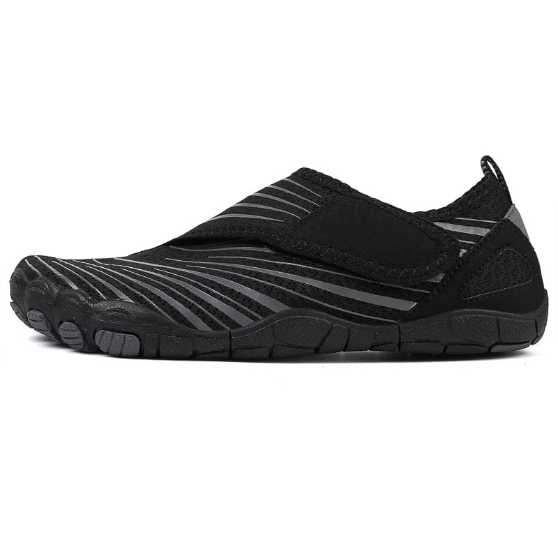 SOLYN | Slip-on sports shoe with ribbed detailing