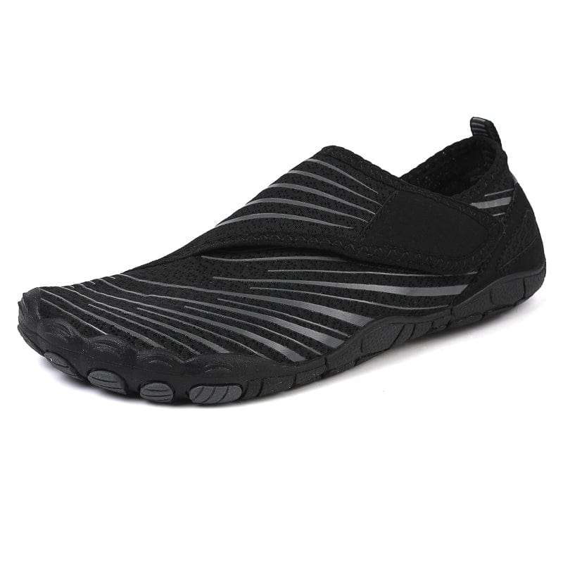 SOLYN | Slip-on sports shoe with ribbed detailing