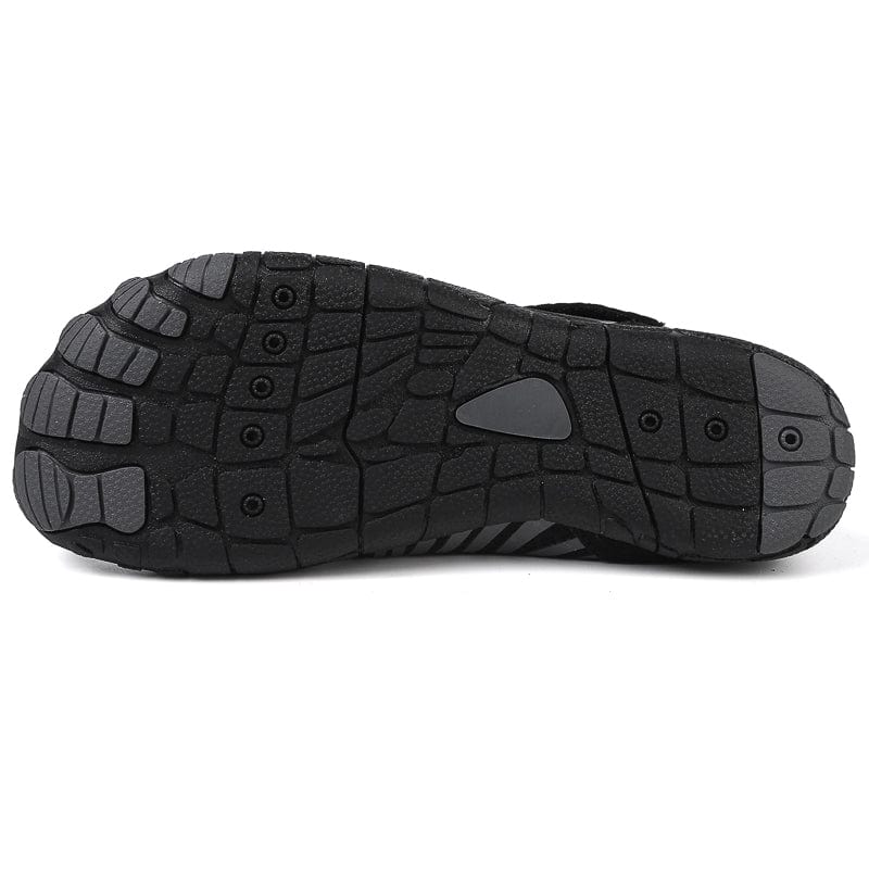 SOLYN | Slip-on sports shoe with ribbed detailing