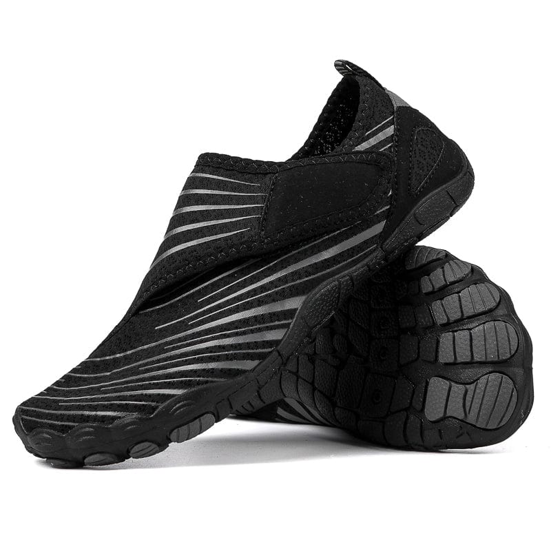 SOLYN | Slip-on sports shoe with ribbed detailing