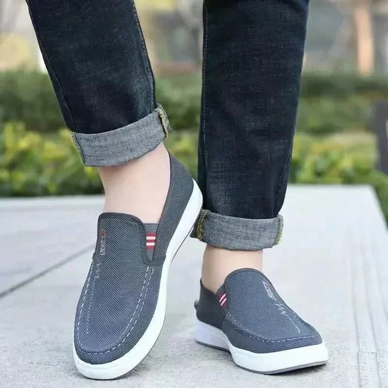 BROMLEY | Everyday trainers with non-slip sole