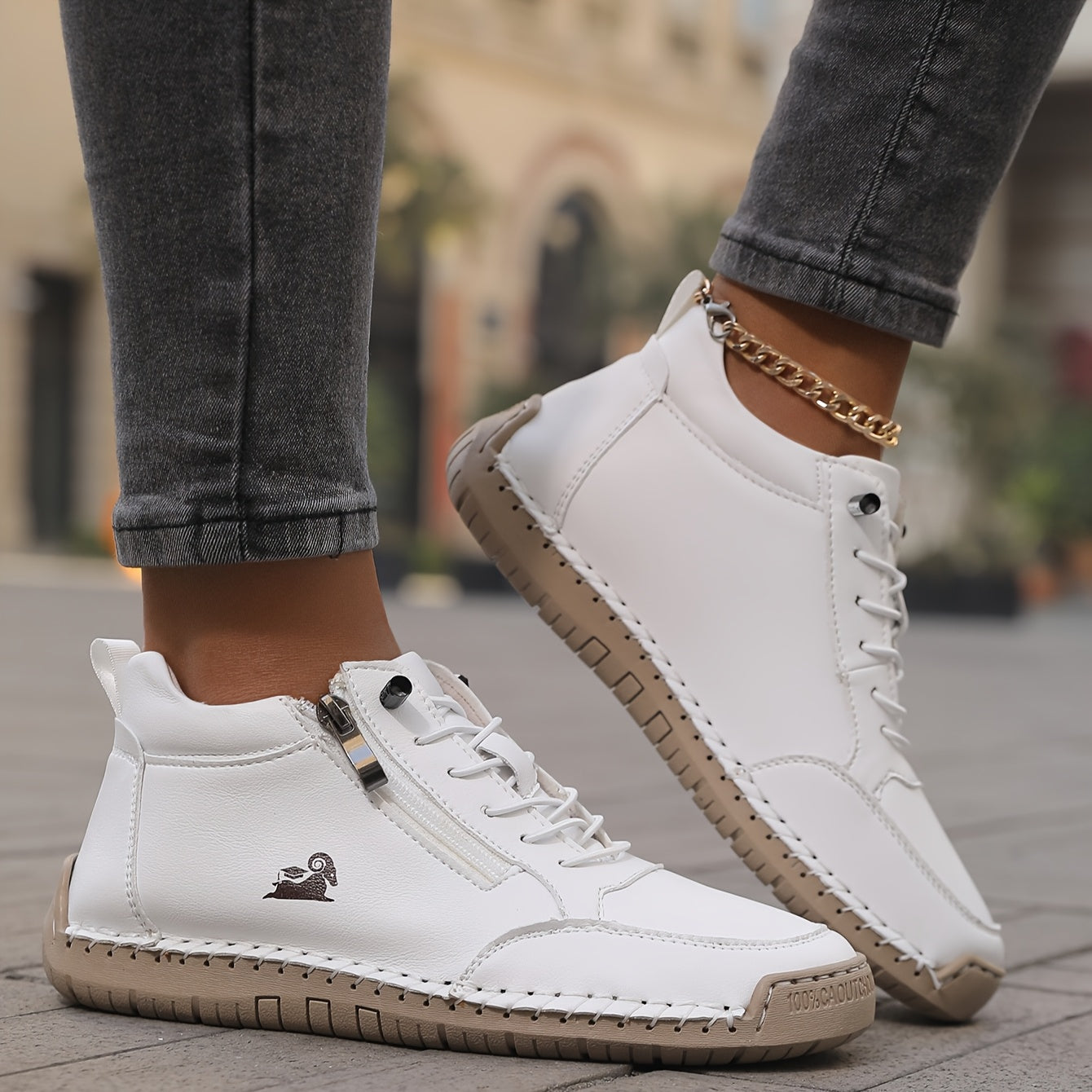 STELLA | Sneakers with ergonomic support sole
