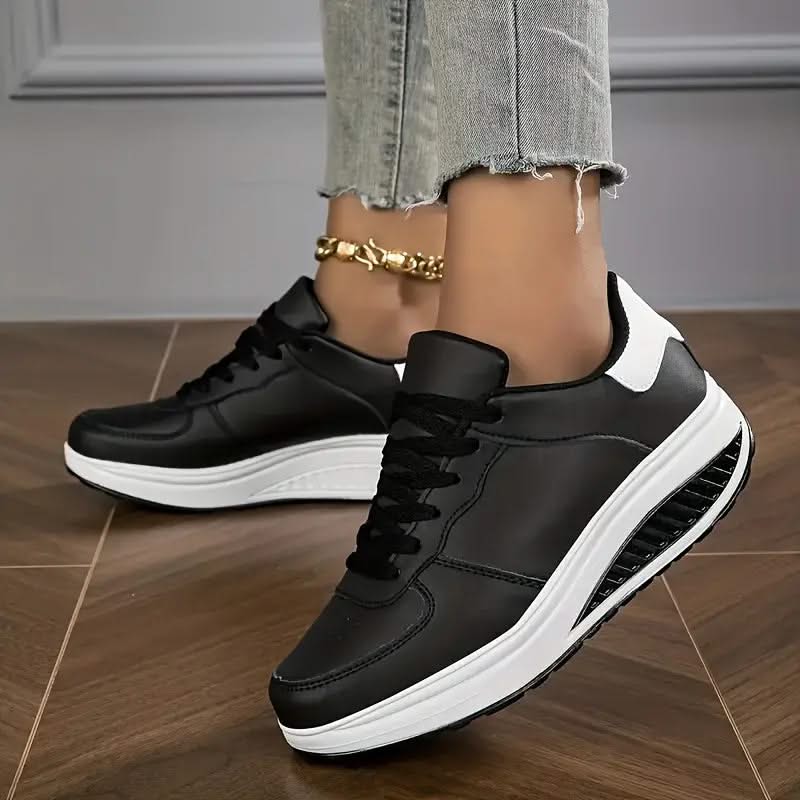CHLOE | Platform lace-up sneakers