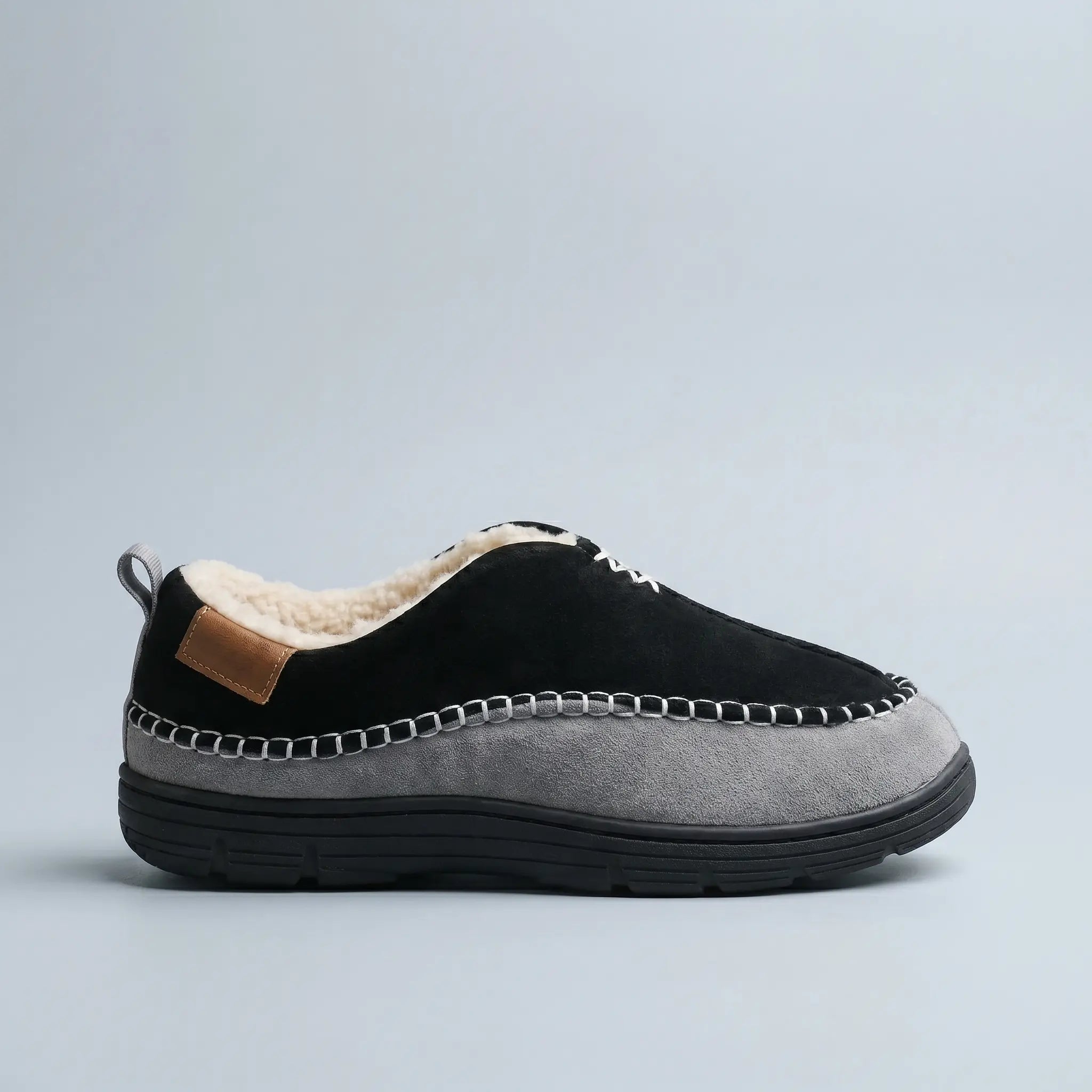 THREDBO | Fleece-lined slip-on moccasin