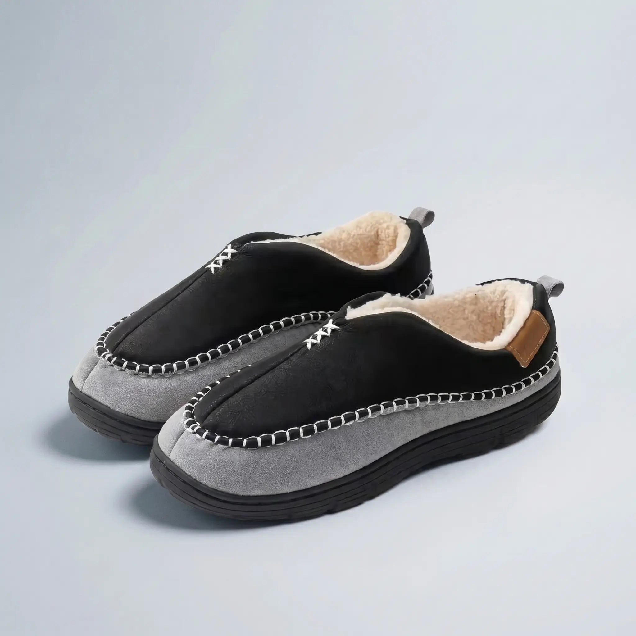 THREDBO | Fleece-lined slip-on moccasin