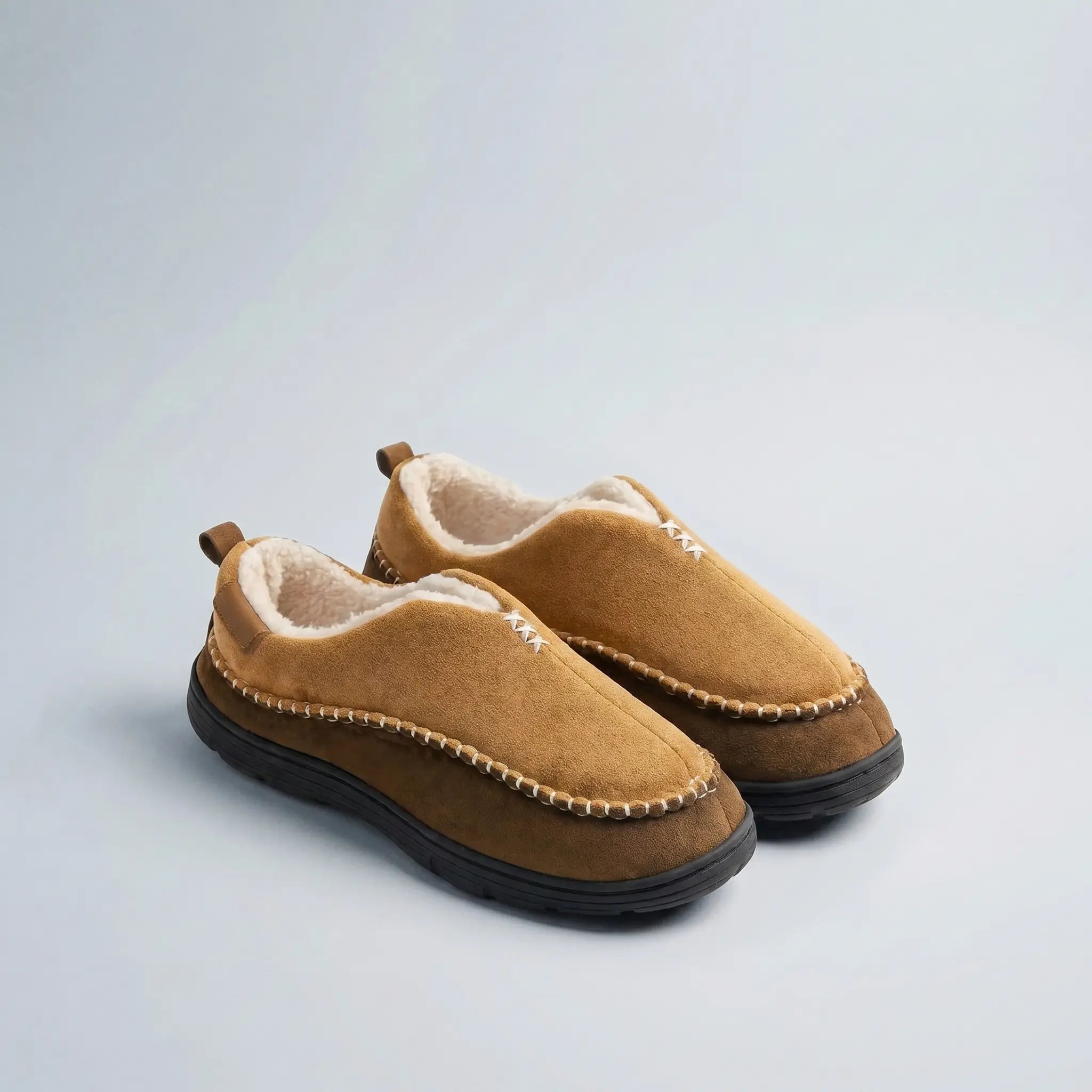 THREDBO | Fleece-lined slip-on moccasin